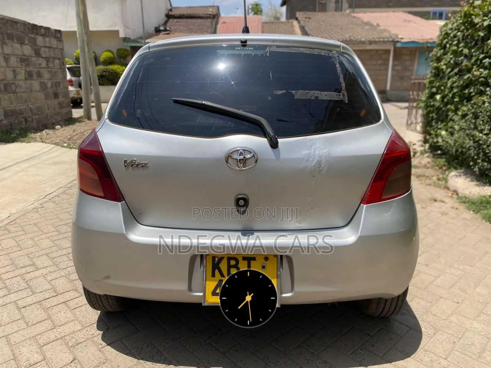 Toyota Vitz 2007 Silver