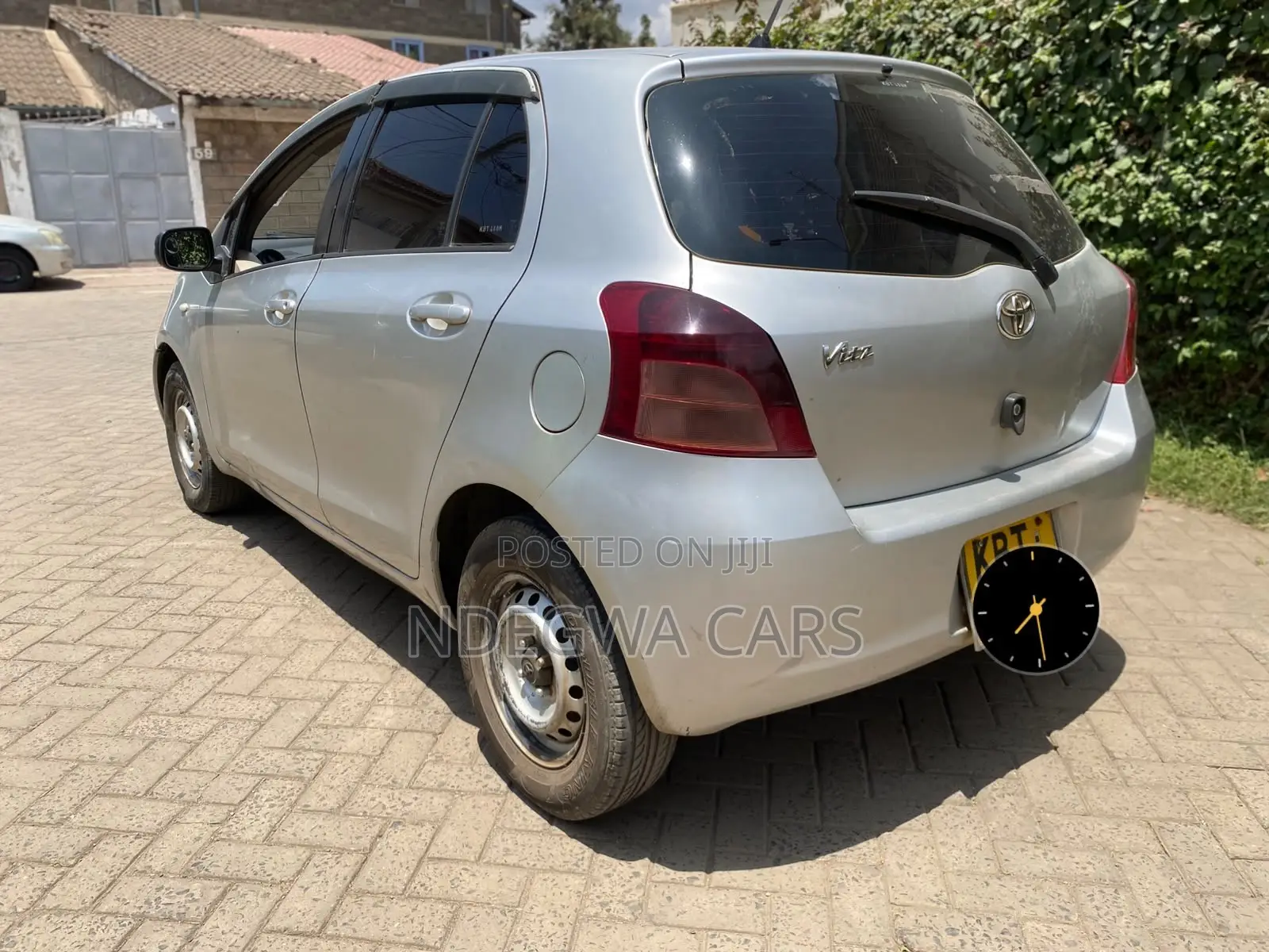 Toyota Vitz 2007 Silver