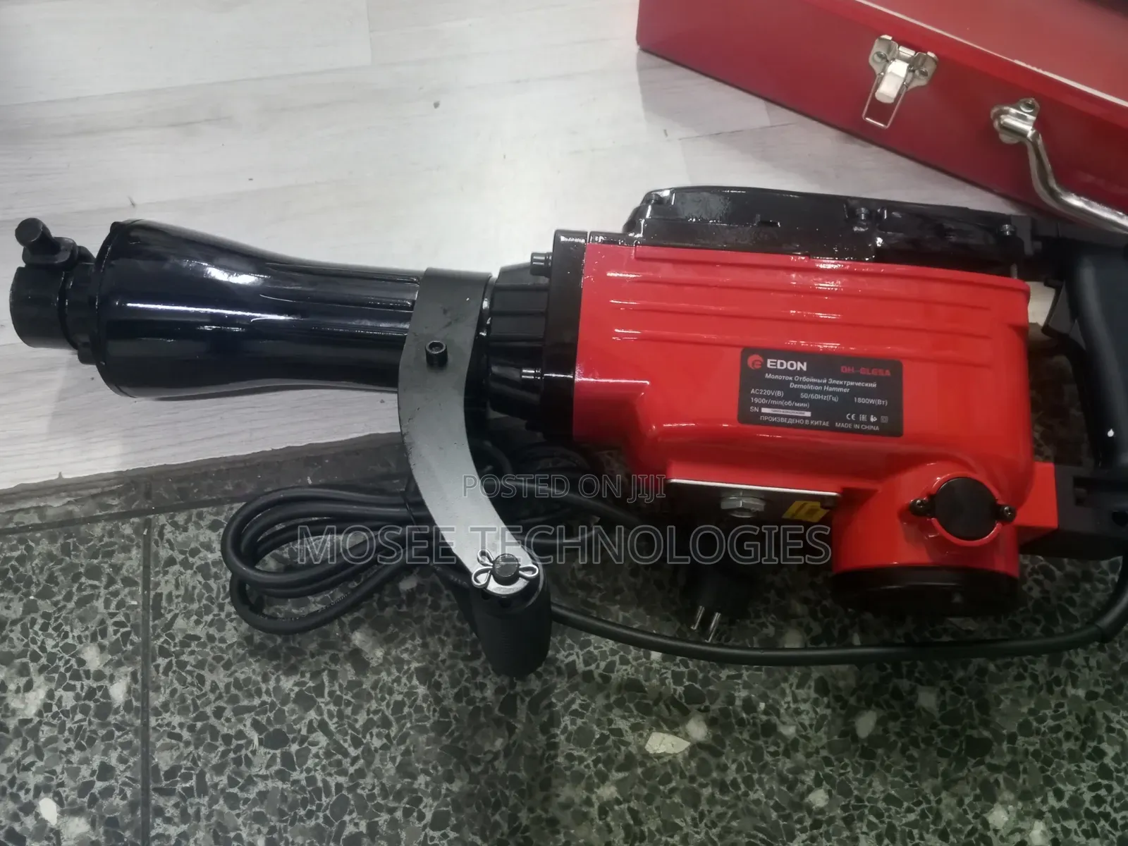 EDON 1800W Heavy-Duty Demolition Breaker