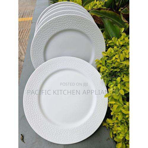 Elegant 6-Piece White Ceramic Plate Set - main view