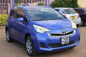 Toyota Ractis 2014 Blue