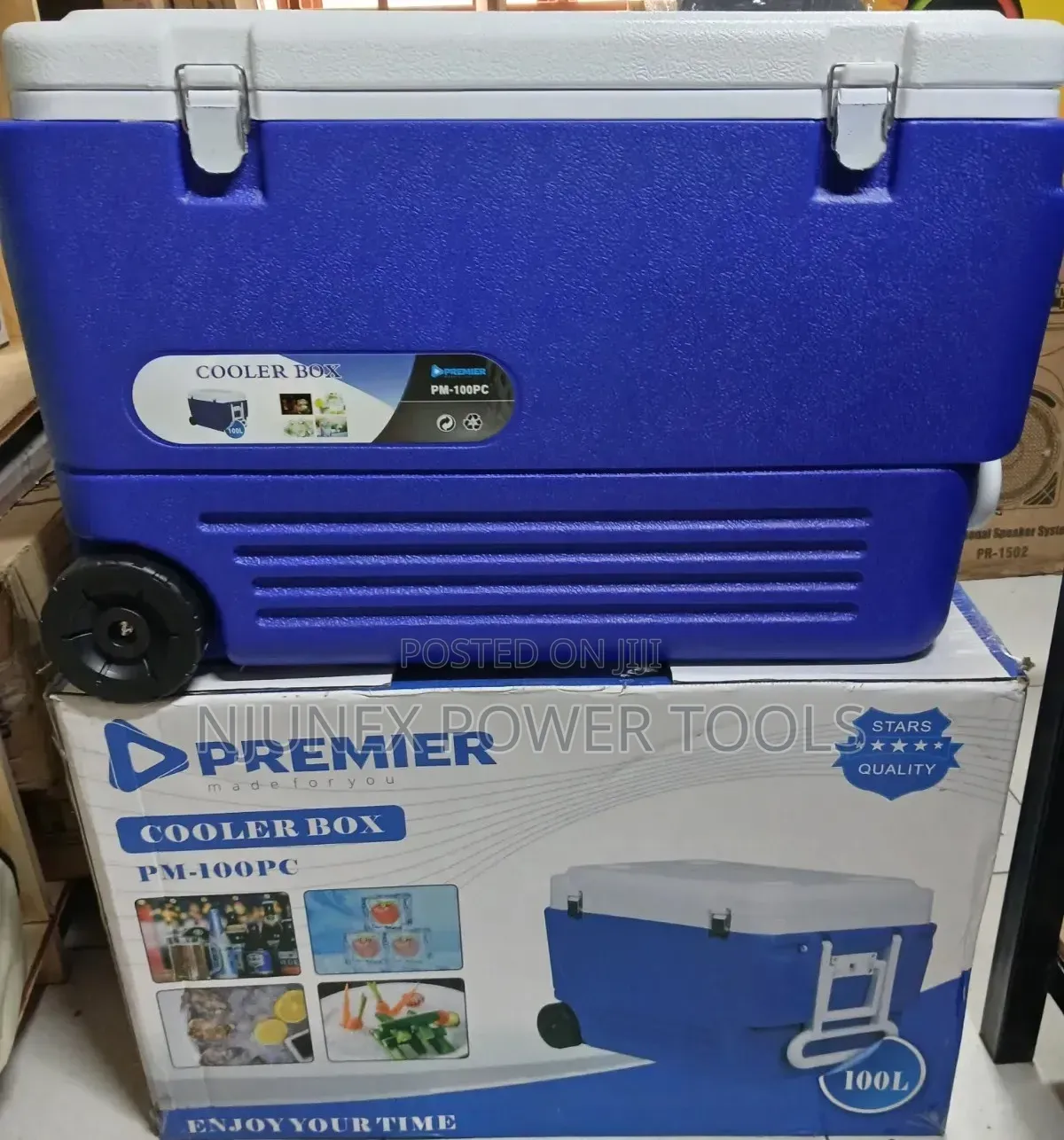 Premier 100-Litre Portable Ice Cooler Box Is a Heavy-Duty