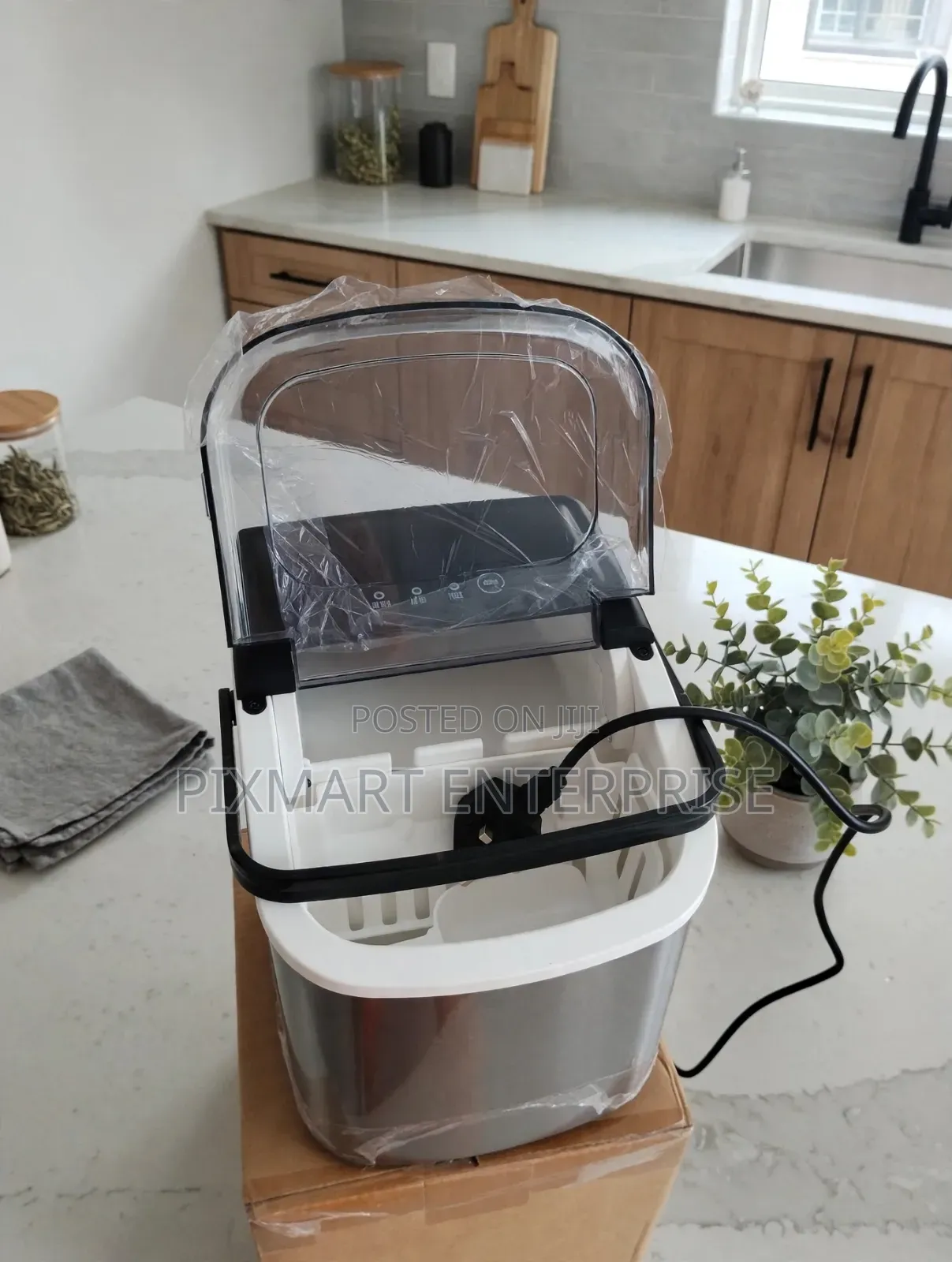 Ice Cube Maker Machine for Home and Office Use