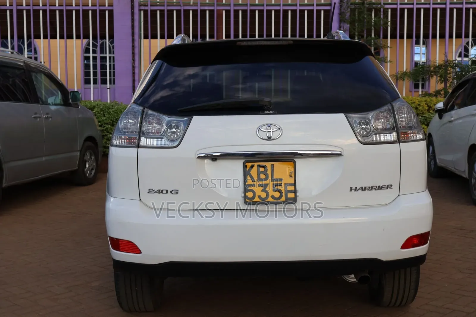 Toyota Harrier 2003 White