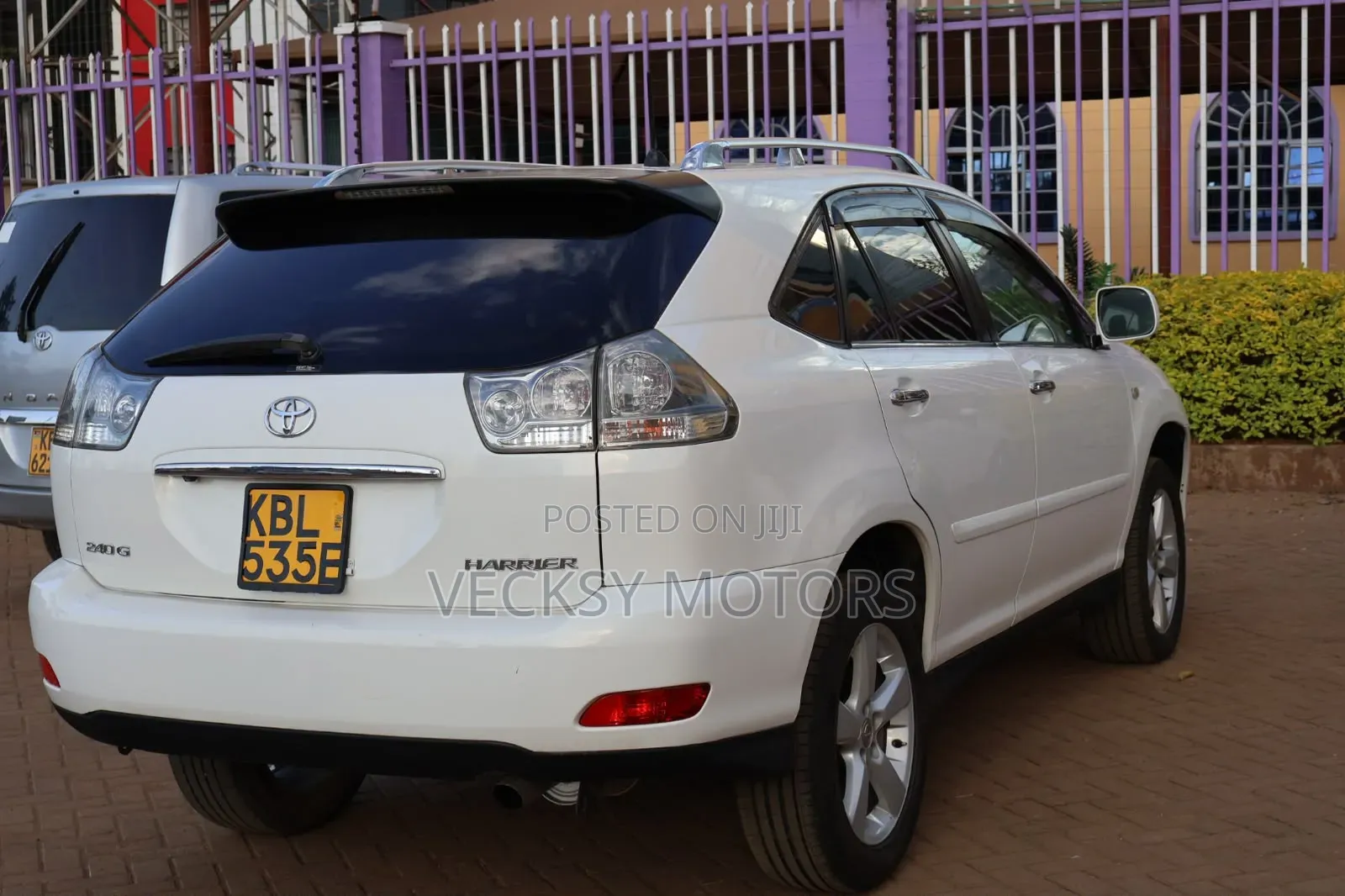 Toyota Harrier 2003 White