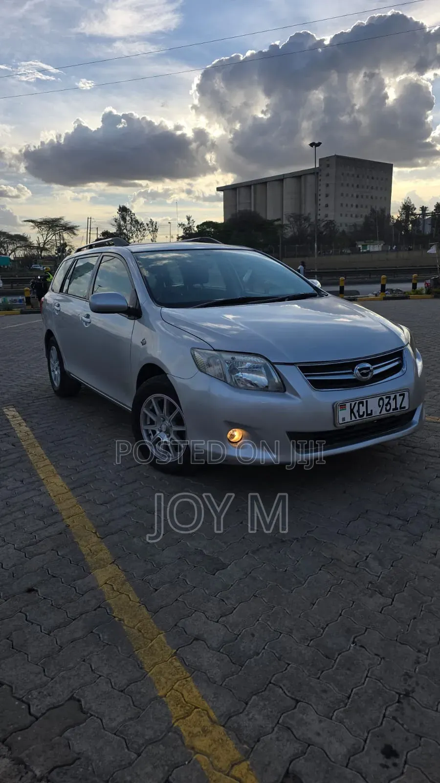 Toyota Corolla Fielder 2012 Silver