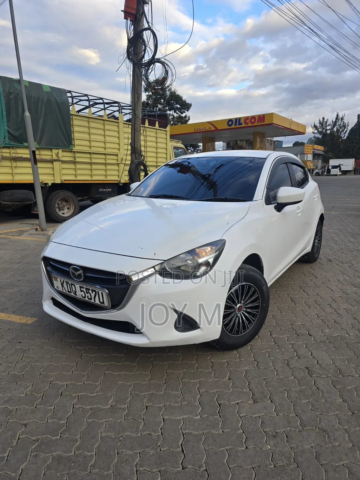 Mazda Demio 2017 White