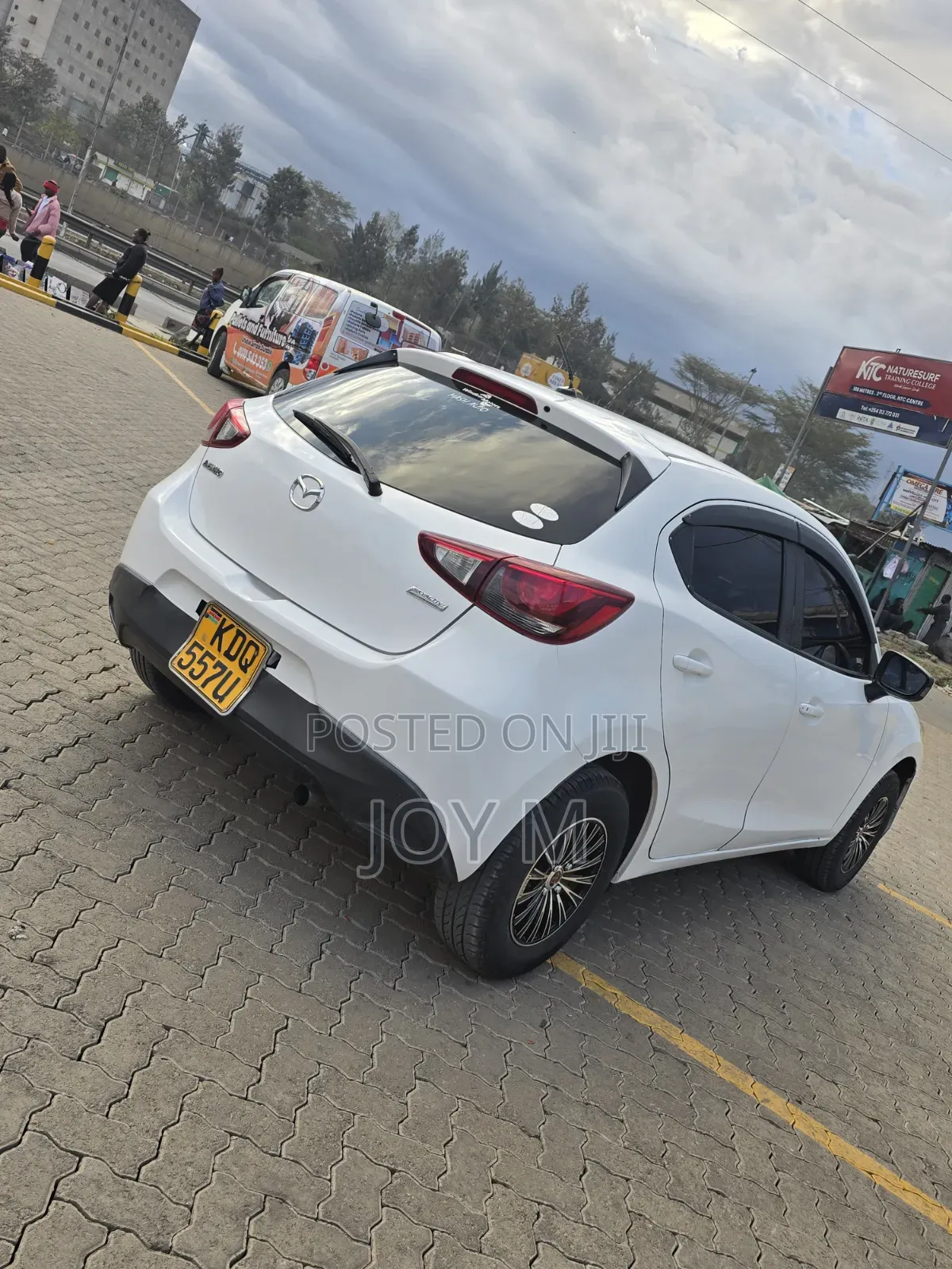 Mazda Demio 2017 White