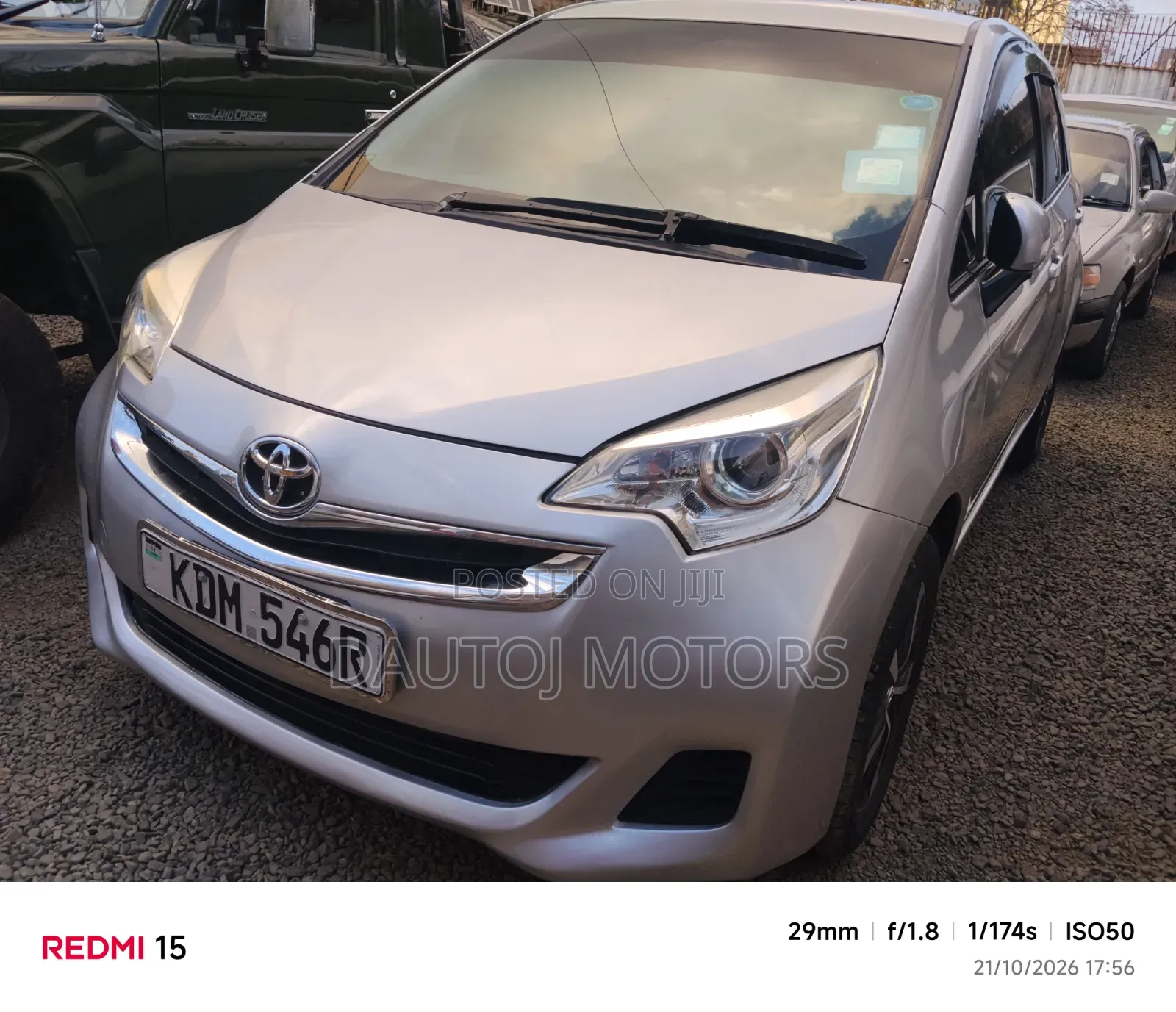 Toyota Ractis 2016 Silver