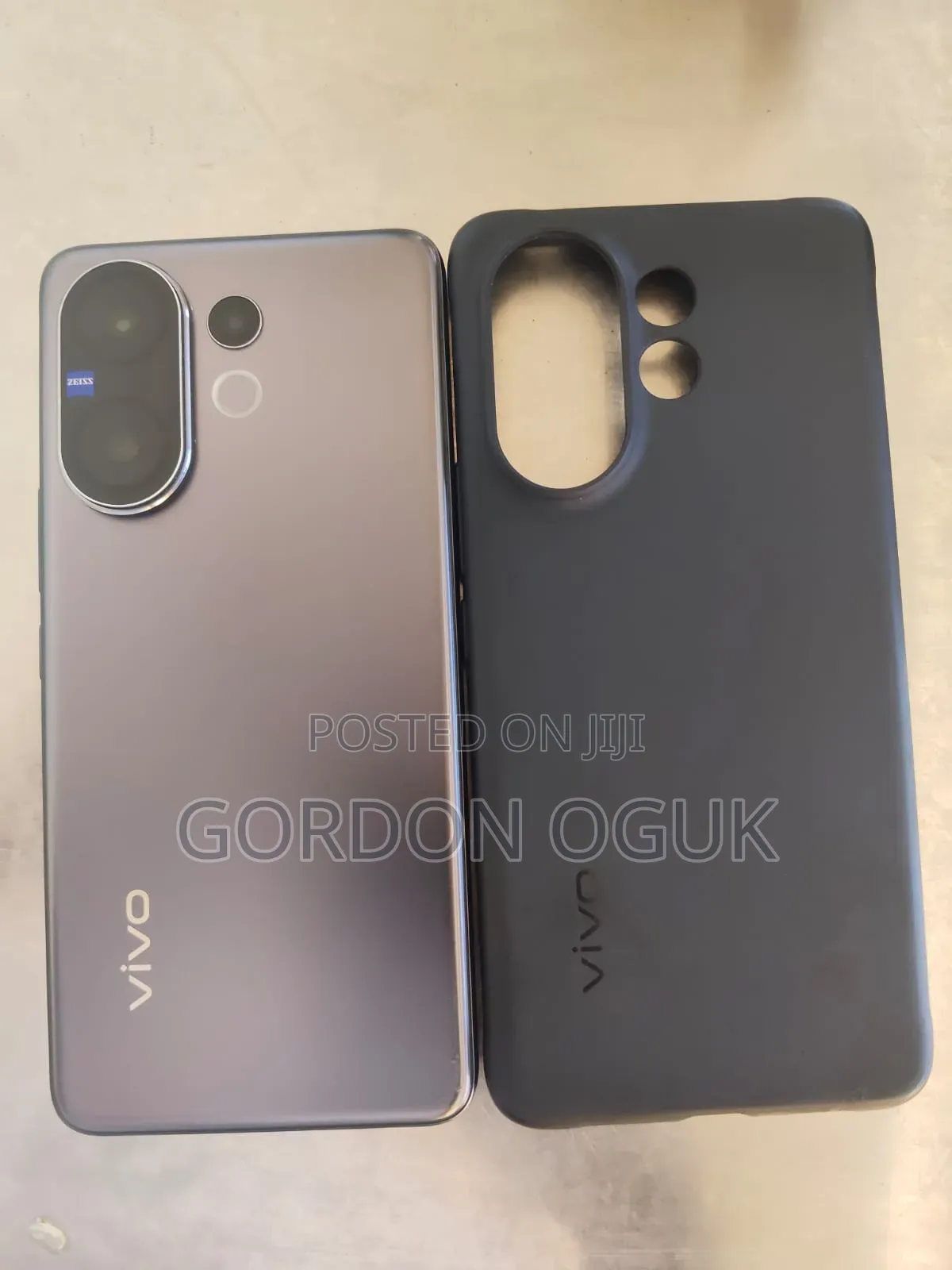 Vivo V60 512 GB Silver