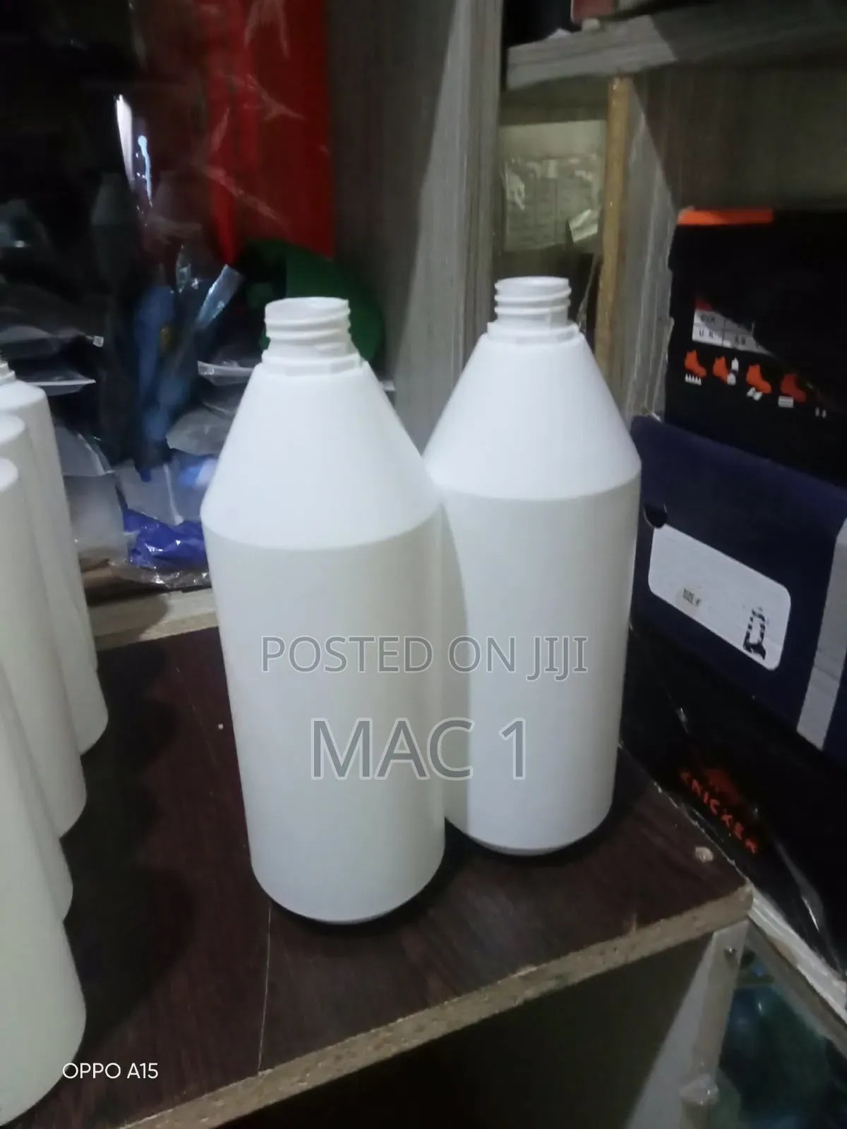Durable 1 Litres Spray Bottle White