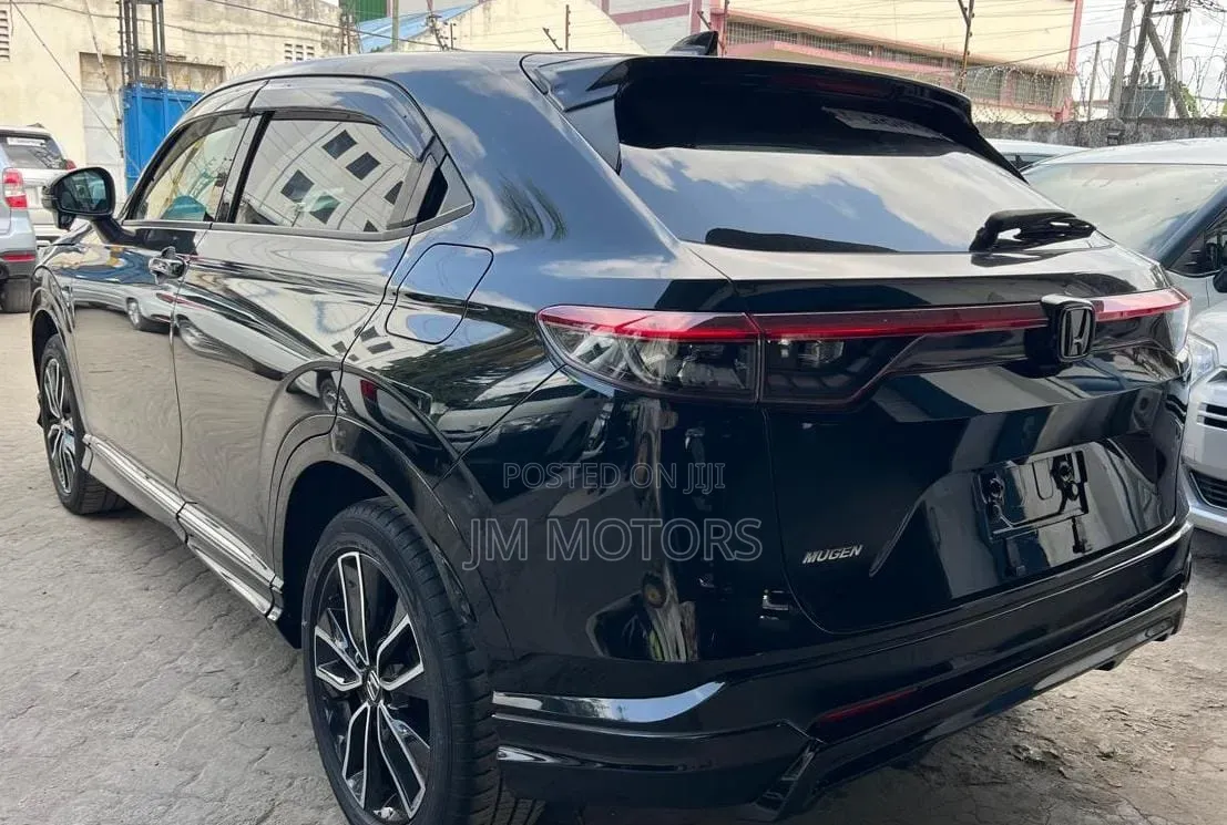 Honda Vezel 2022 Matt Black