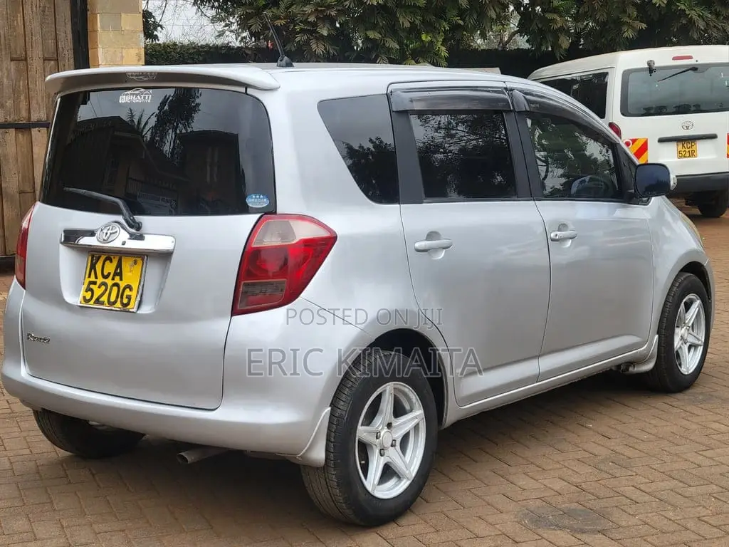 Toyota Ractis 1.5 AWD 2017 Gray