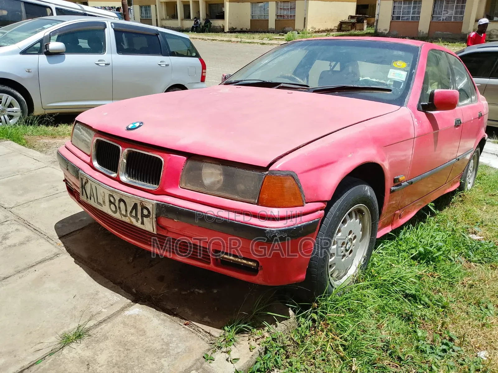 BMW 318i 1992 Red