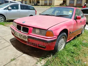 BMW 318i 1992 Red