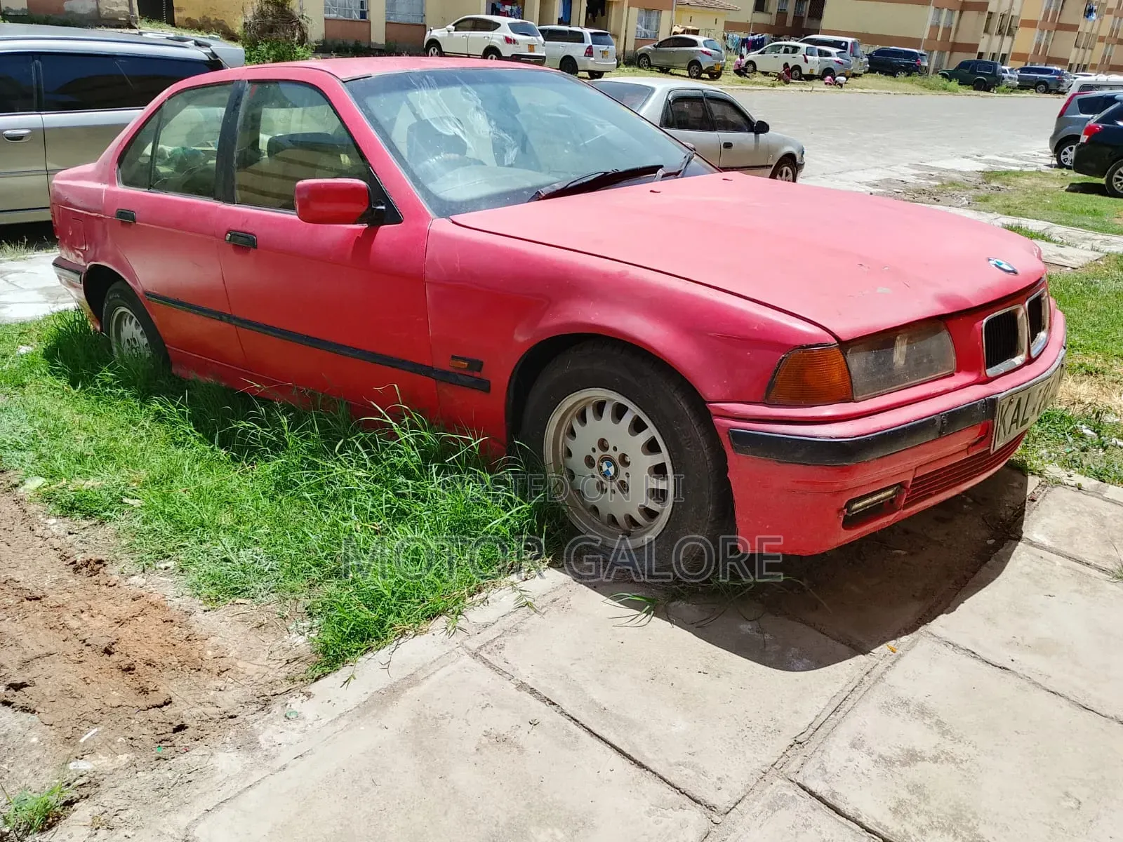 BMW 318i 1992 Red