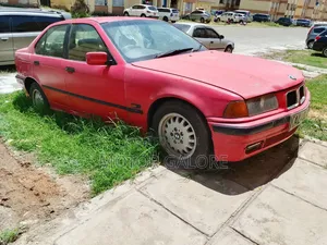 BMW 318i 1992 Red