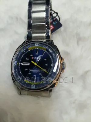 Curren 8455 Black Watch With Silver Strap – KSh 3,000