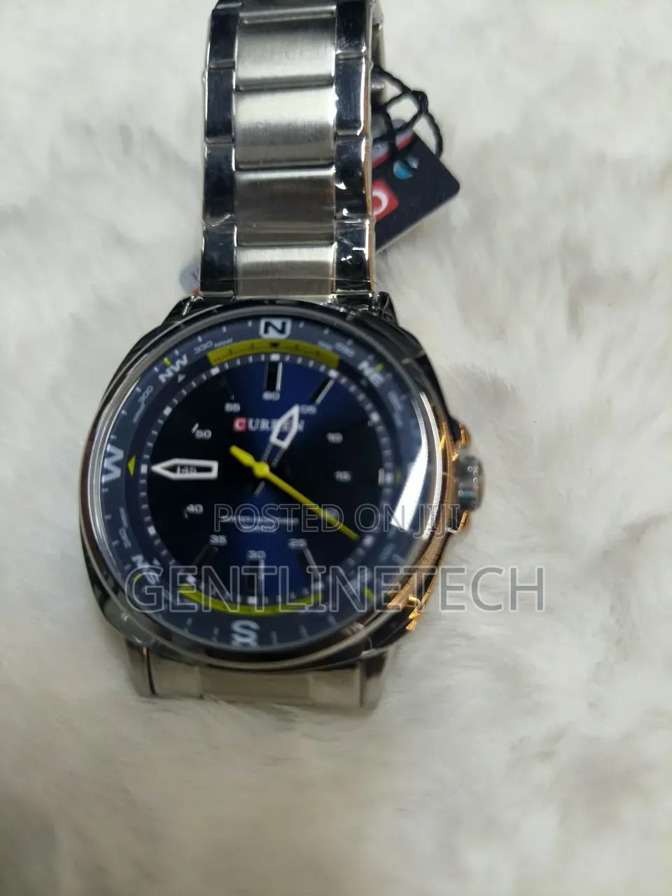 Curren 8455 Black Watch With Silver Strap – KSh 3,000