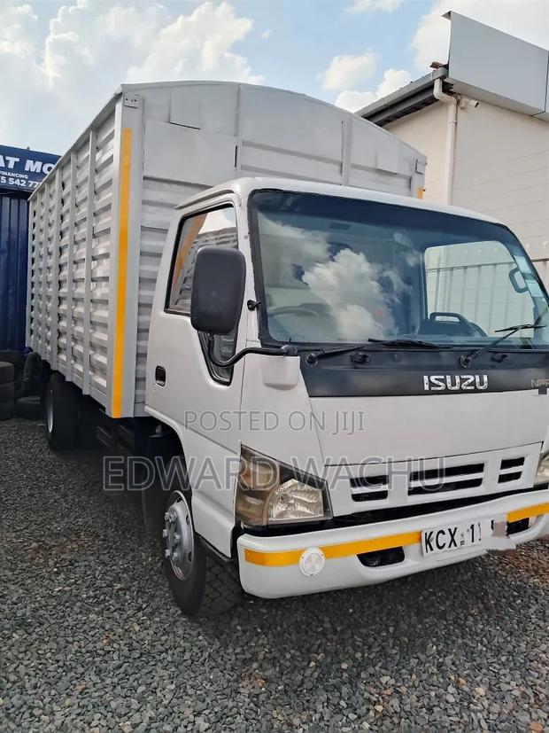 Isuzu NPR 4.3 - thumbnail 2