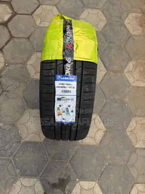 245/40r21 Roadking Tyre