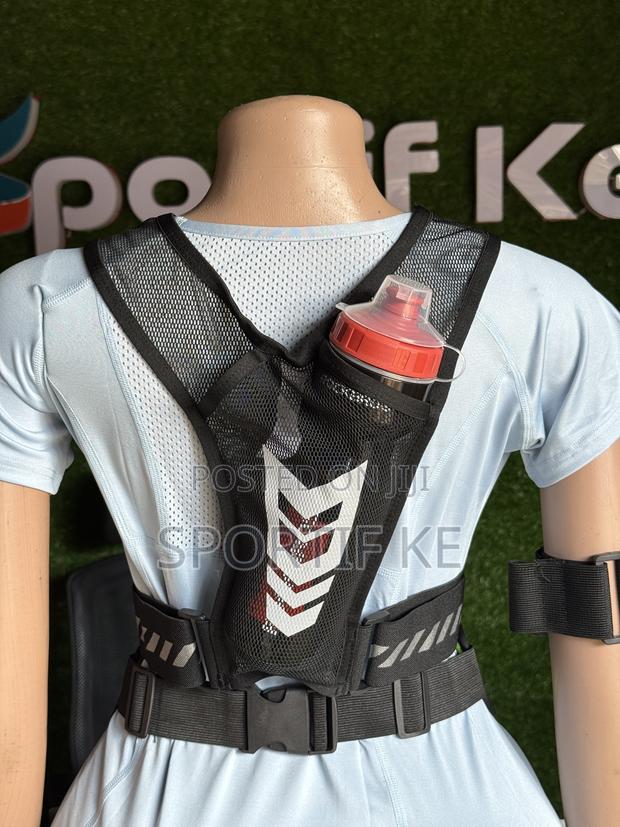 Light Weight Running Vest - thumbnail 6