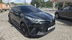 Toyota C-HR XLE FWD Sport Utility (2.0L 4cyl 2AM) 2018 Black