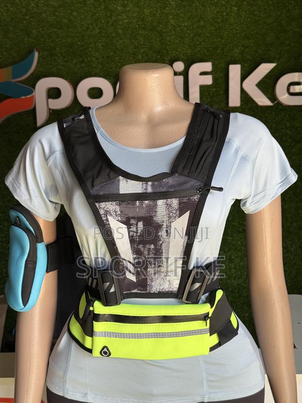 Light Weight Running Vest - thumbnail 4
