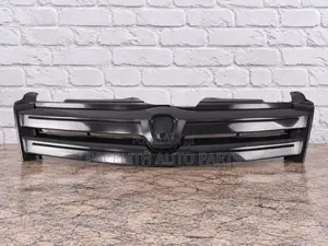 Front Grille Toyota IST 2003 - 2005