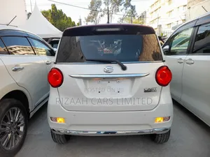 Daihatsu Cast 2020 White