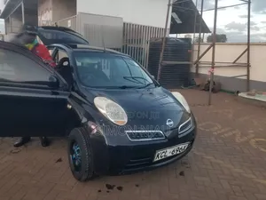 Nissan March 1.2 12SR FWD 2010 Black