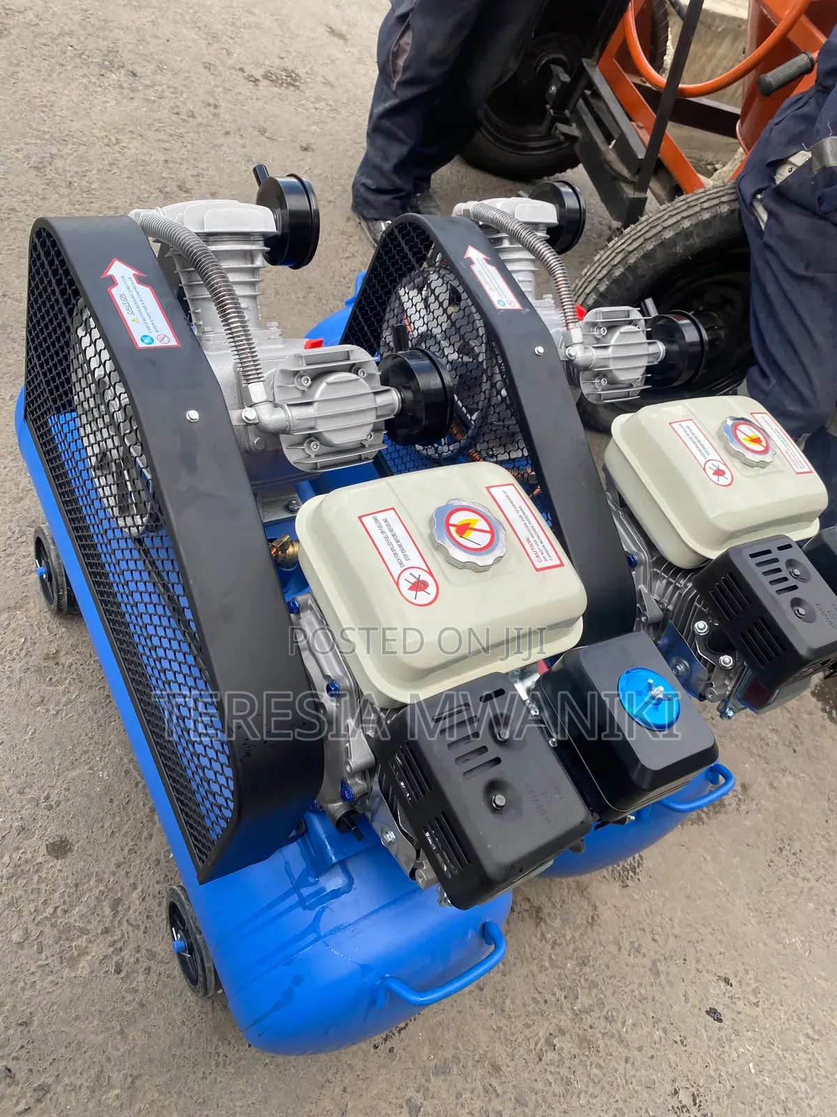 100ltrs Fleevel Air Compressor/ Engine