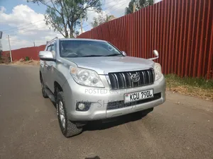 Toyota Land Cruiser Prado 2.7 i 2010 Silver