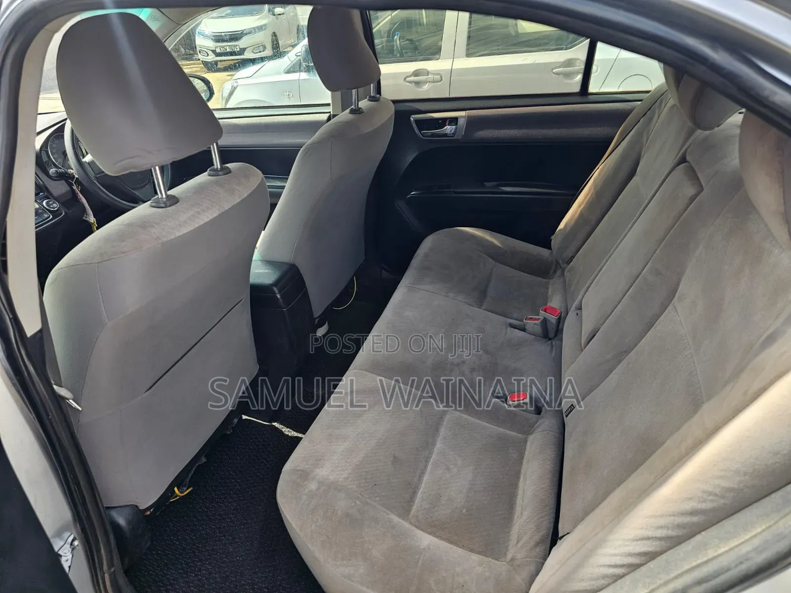 Toyota Axio 1.5 X 2WD 2012 Silver