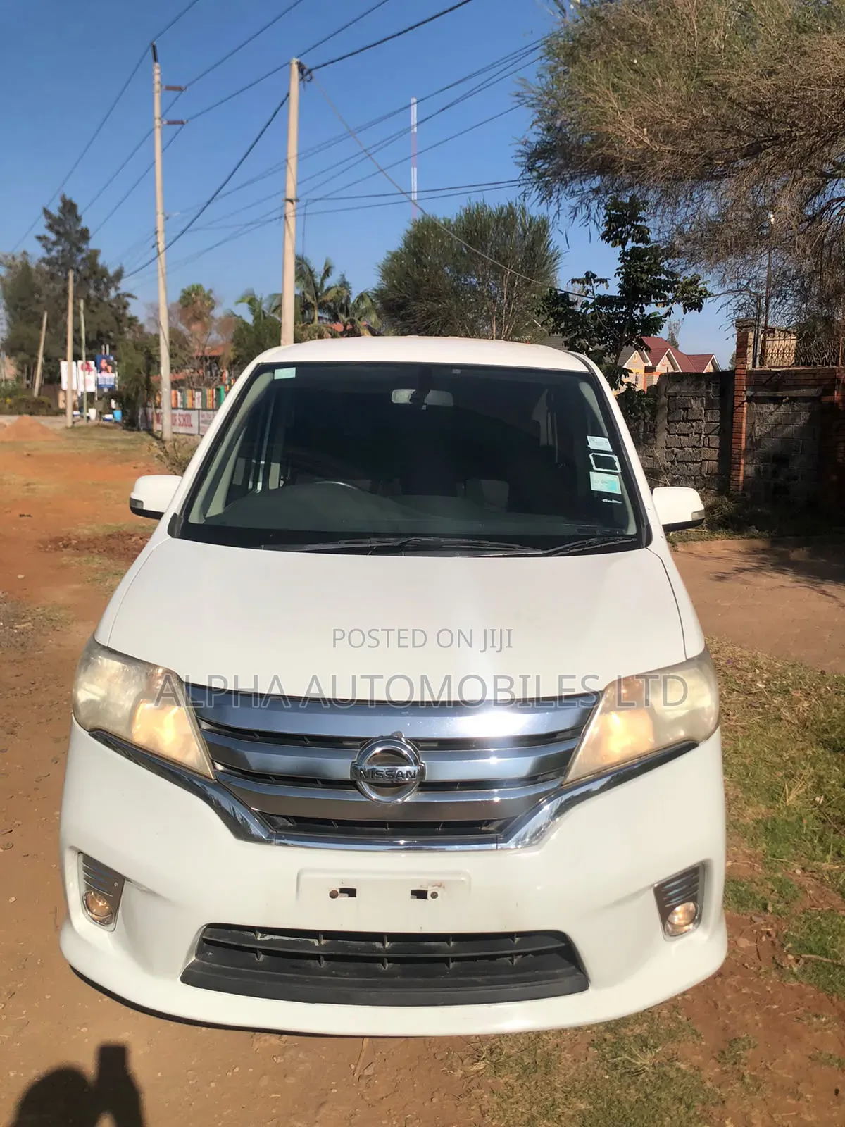 Nissan Serena 2011 White