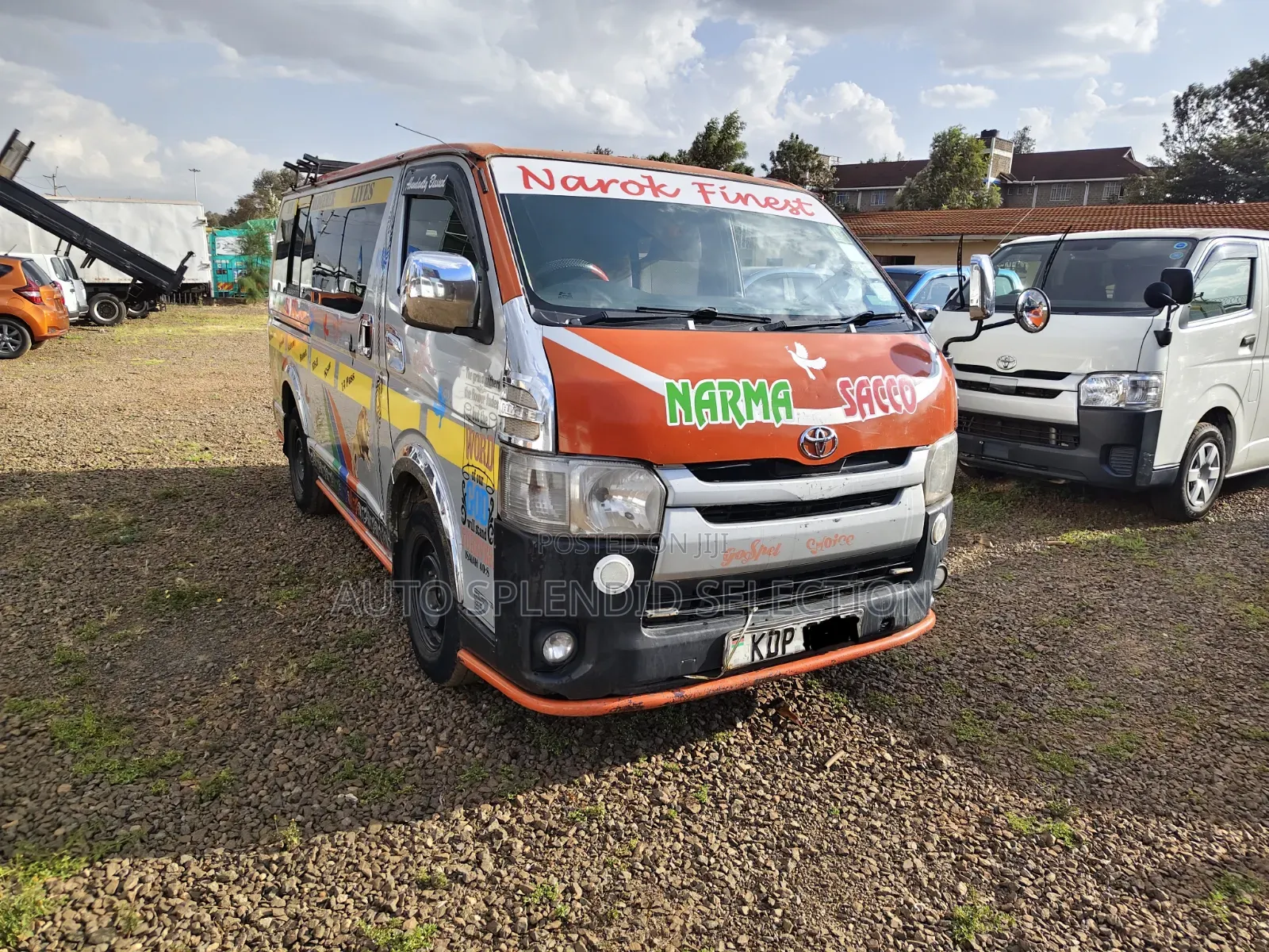 Toyota HiAce 2016 Silver