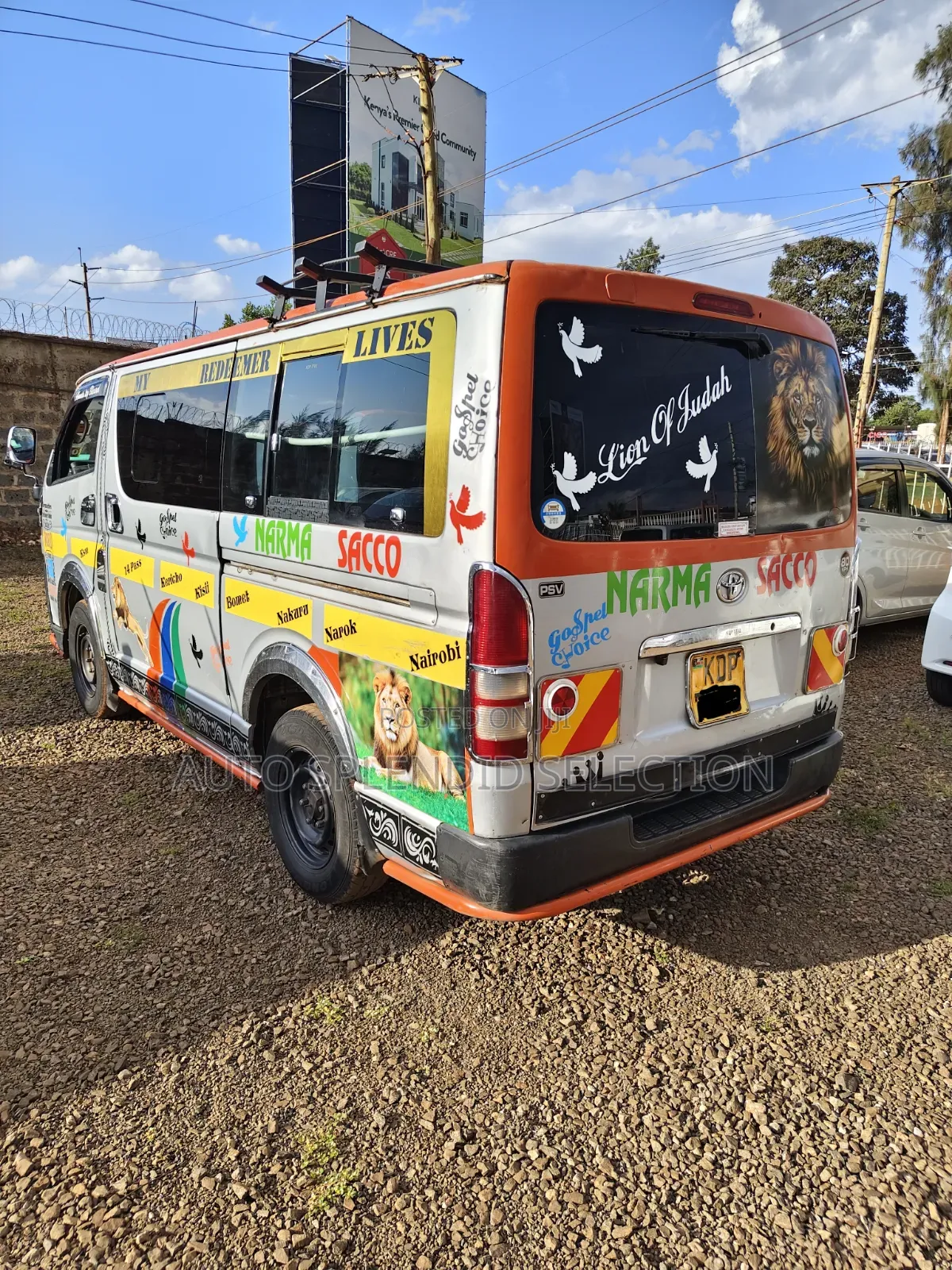 Toyota HiAce 2016 Silver