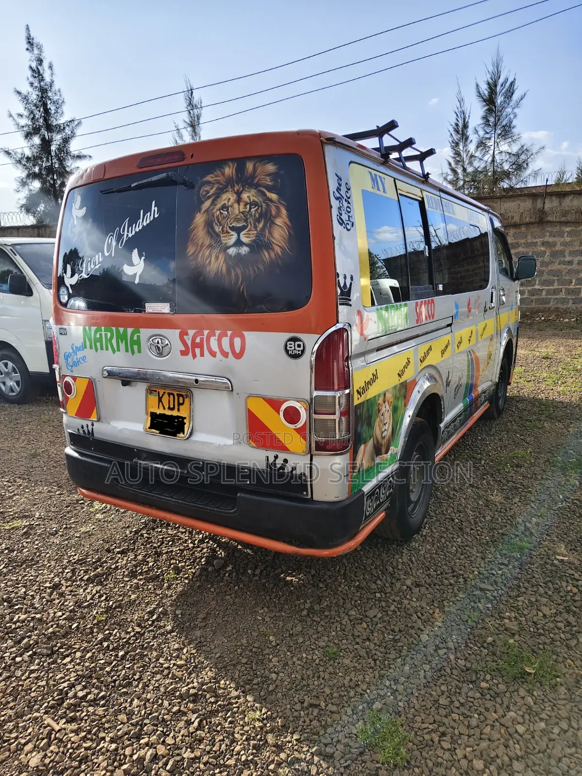 Toyota HiAce 2016 Silver