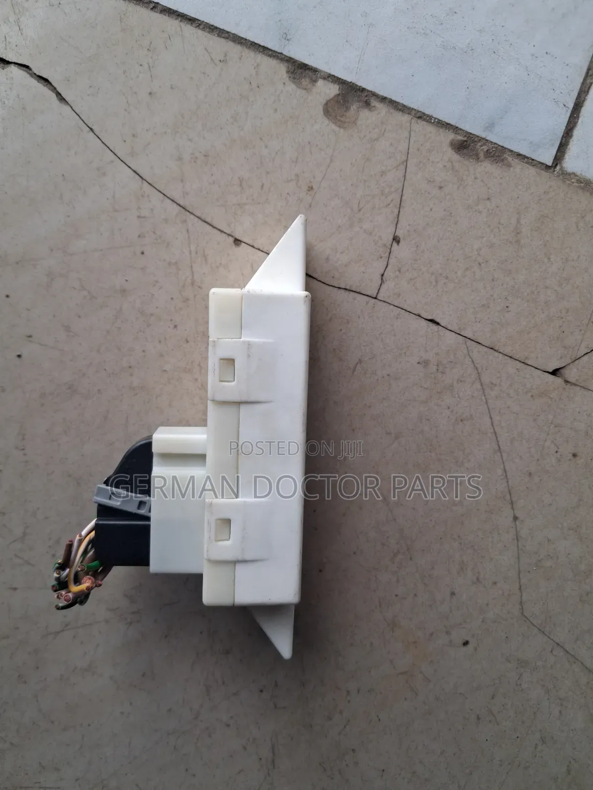 W166 Electronic Fuel Pump Control Module