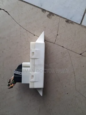 W166 Electronic Fuel Pump Control Module