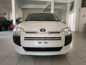 Toyota Probox 1.5 Hybrid GL 2020 White