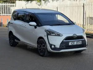 Toyota Sienta 2016 White