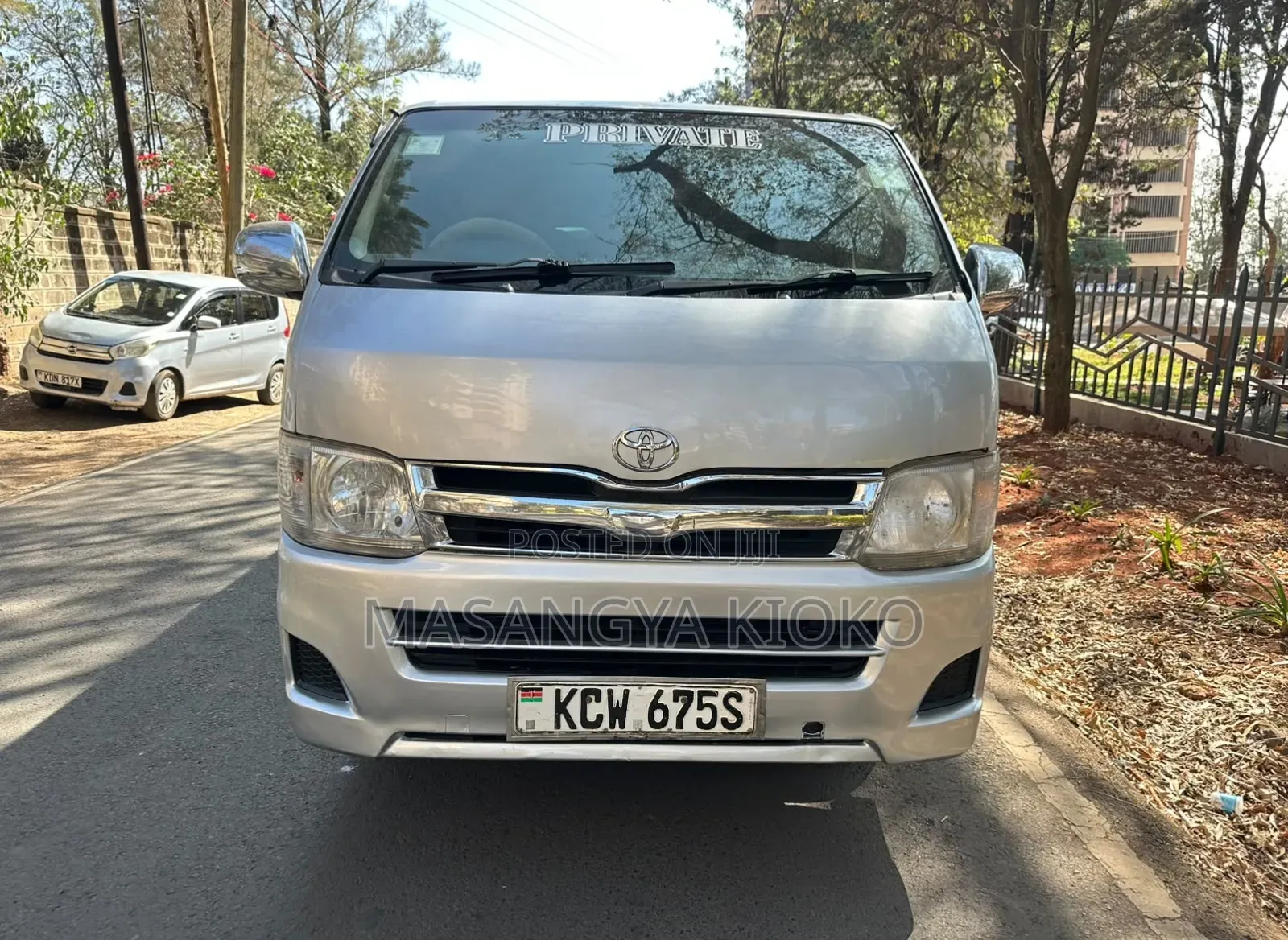 Toyota HiAce 2013 White