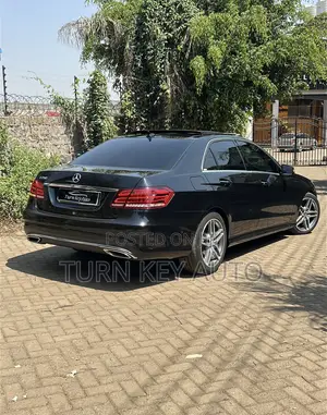 Mercedes-Benz E250 2016 Black