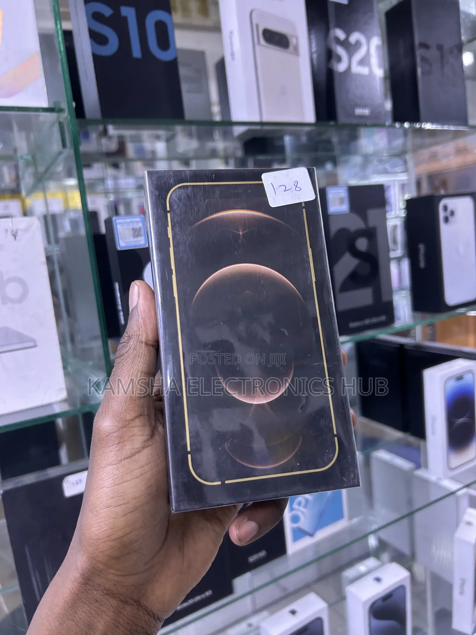 New Apple iPhone 12 Pro 128 GB Gold