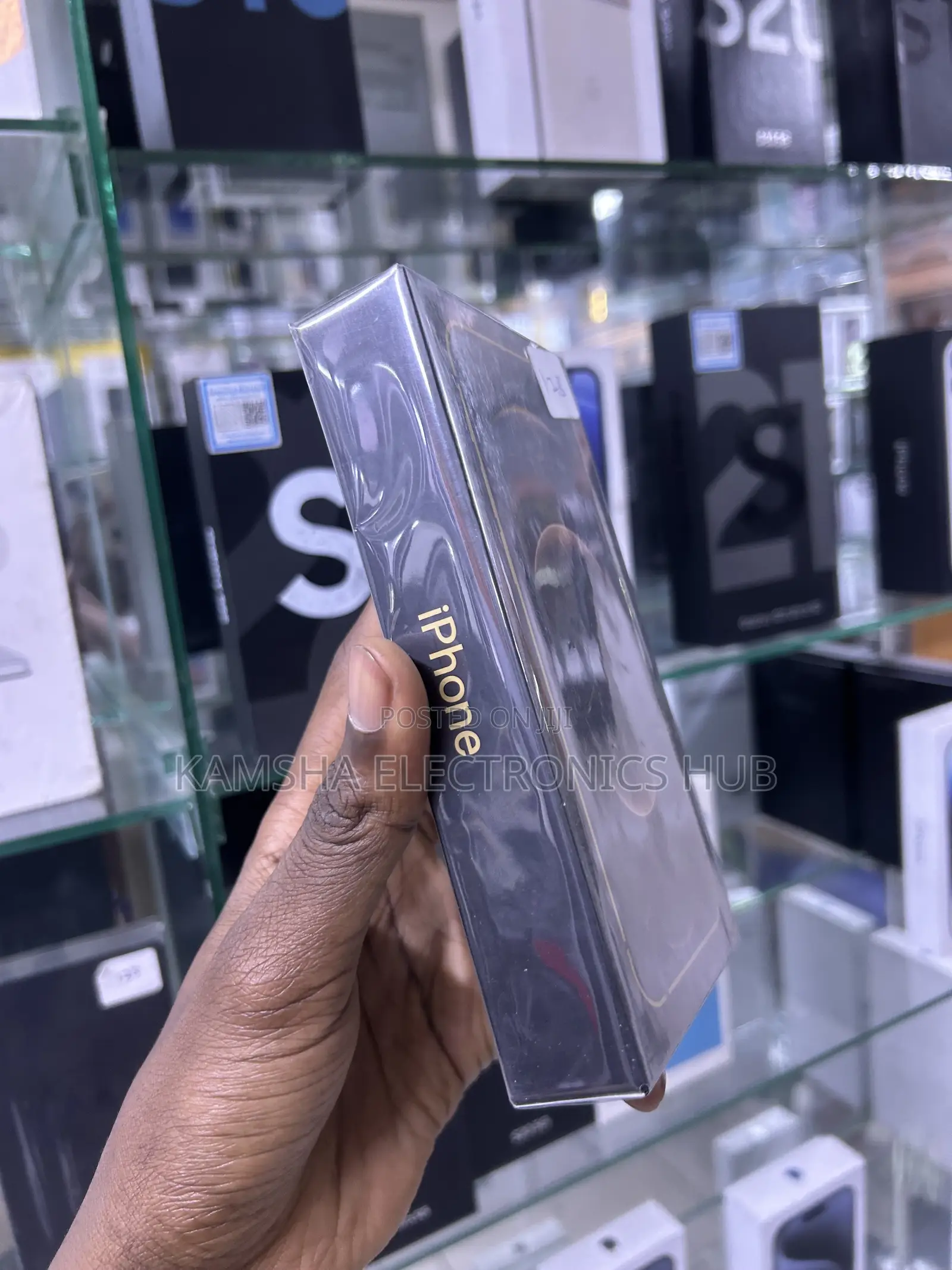 New Apple iPhone 12 Pro 128 GB Gold