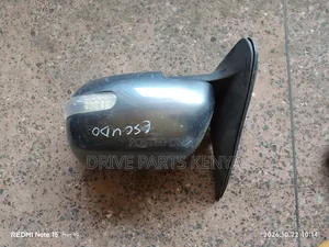 Suzuki Escudo Sidemirror