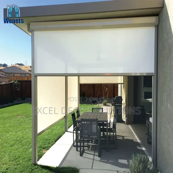 Sunscreen Roller Blinds for Stylish Light Control in Homes Offices