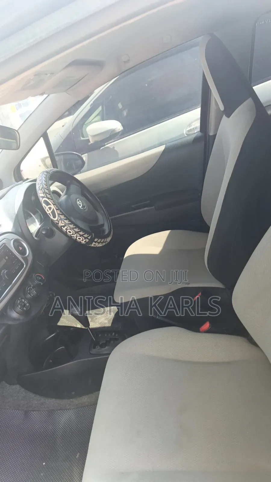 Toyota Vitz 2012 Black