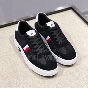 Tommy Hilfiger Casual